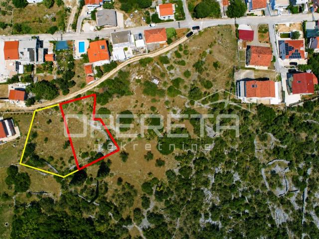 Građevinsko zemljište 500 m do mora, Marina, Trogir