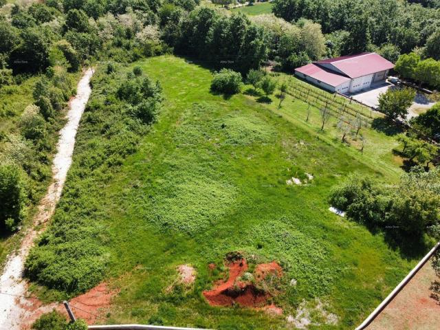 Bauland BARBAN - Bauland mit Projekt (Hälfte eines Duplex), 15 Minuten vom Meer entfernt