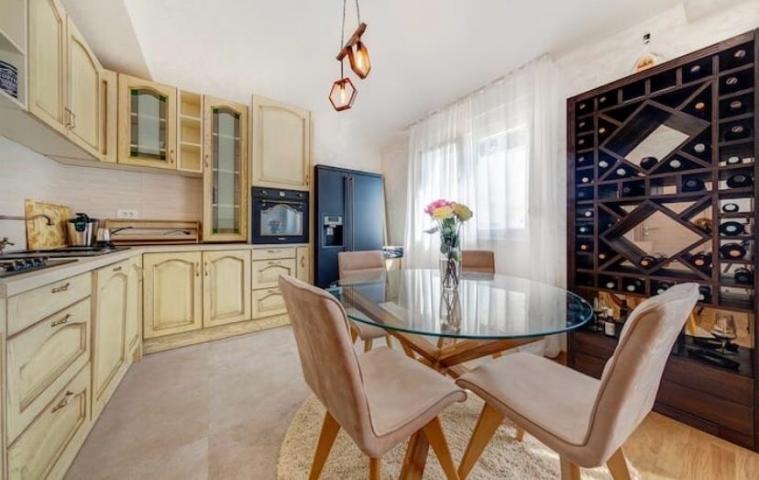 Stan 70 m² na Izdavanje – Pobrežje, Podgorica