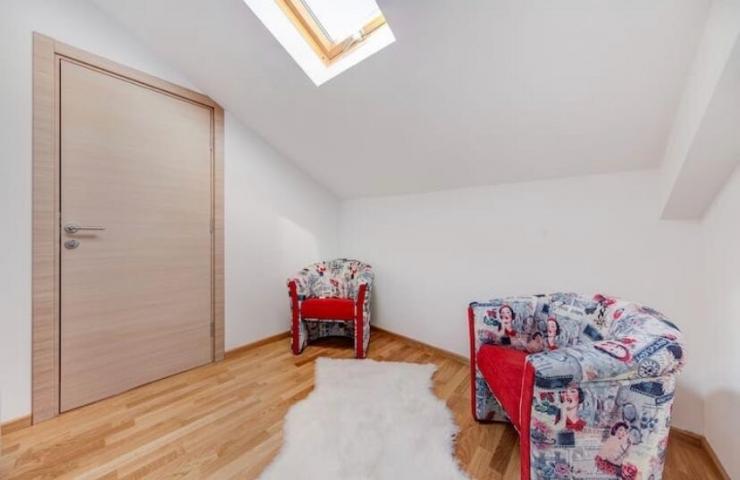 Stan 70 m² na Izdavanje – Pobrežje, Podgorica