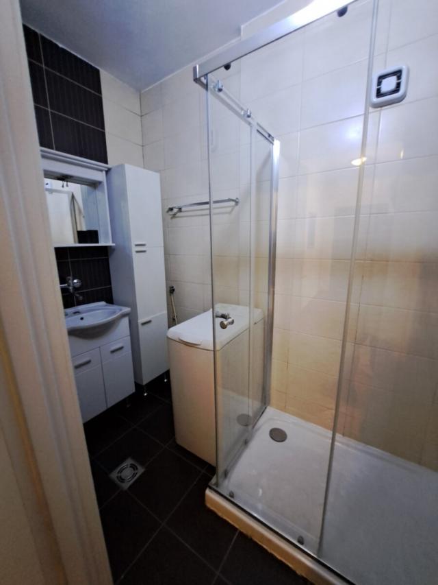 Poslovni prostor 82 m² na Izdavanje – Centar, Podgorica