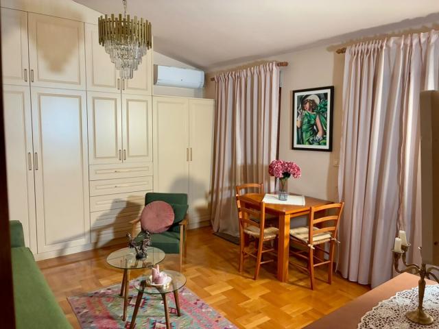 Garsonjera, 37m2, Preko Morače, IZDAVANJE