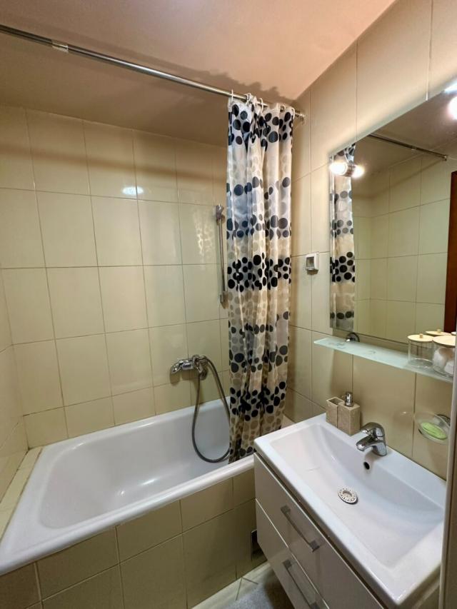 Garsonjera, 37m2, Preko Morače, IZDAVANJE