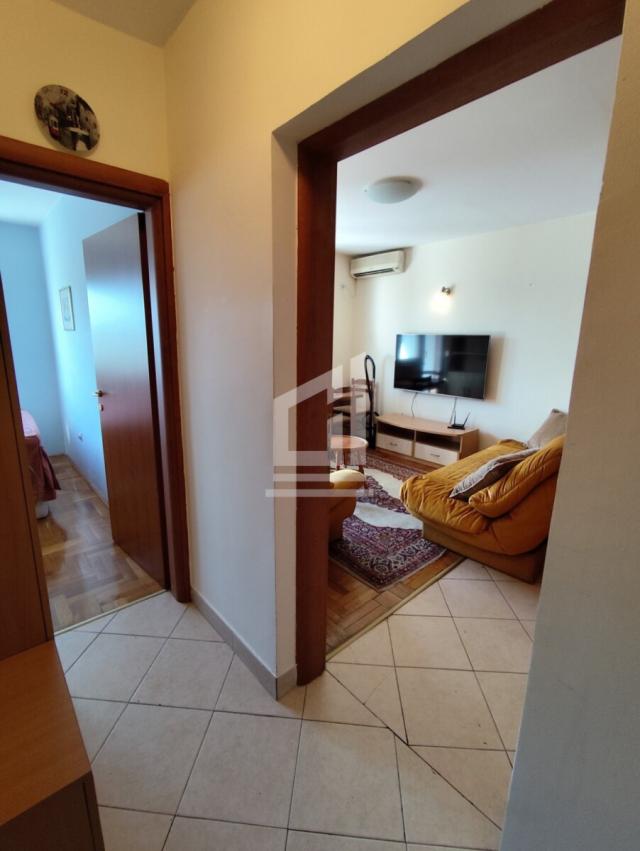 Jednosoban stan. 33m2, Preko Morače, IZDAVANJE