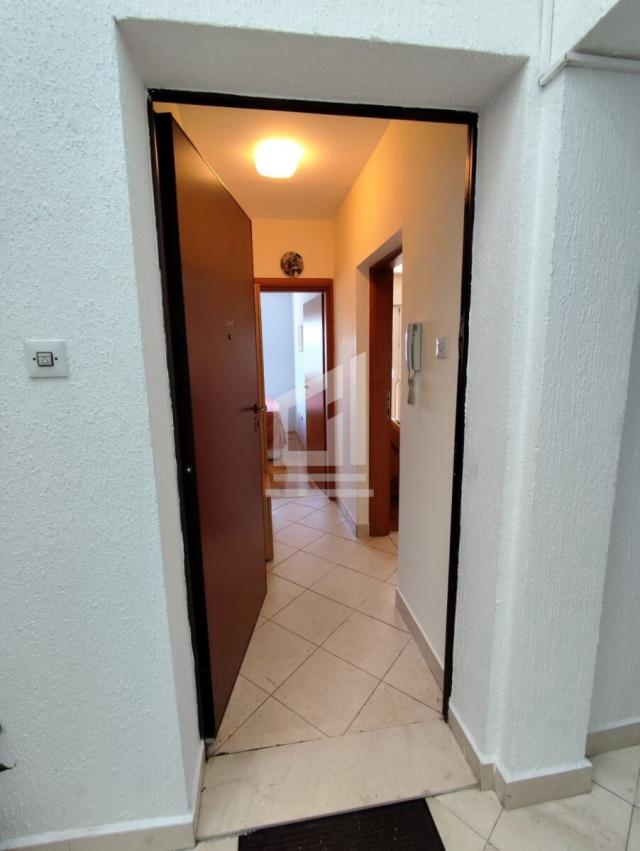Jednosoban stan. 33m2, Preko Morače, IZDAVANJE