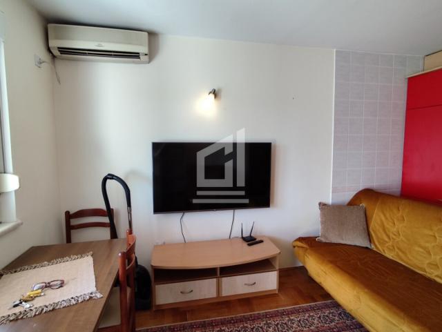 Jednosoban stan. 33m2, Preko Morače, IZDAVANJE
