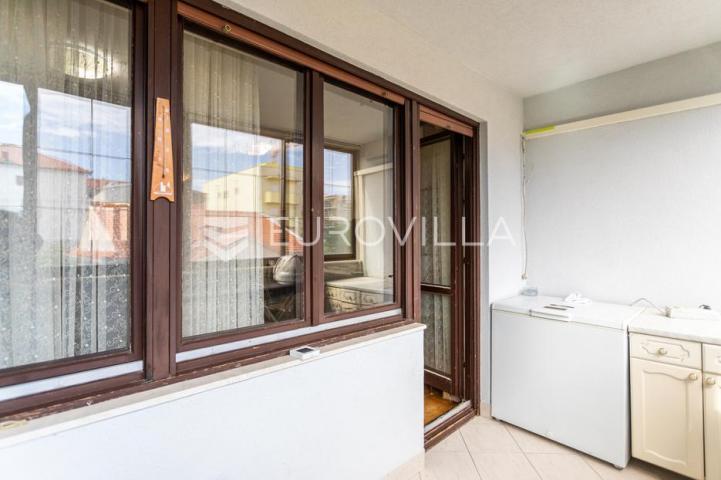 Split, Sućidar, odličan trosoban stan ukupne površine 84 m²