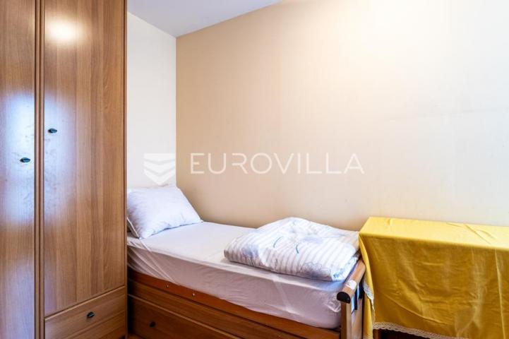 Split, Sućidar, odličan trosoban stan ukupne površine 84 m²