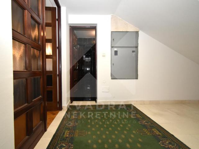 Izdavanje, Kuća, Podgorica, Gorica C, 300m2