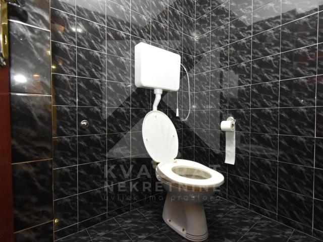 Izdavanje, Kuća, Podgorica, Gorica C, 300m2