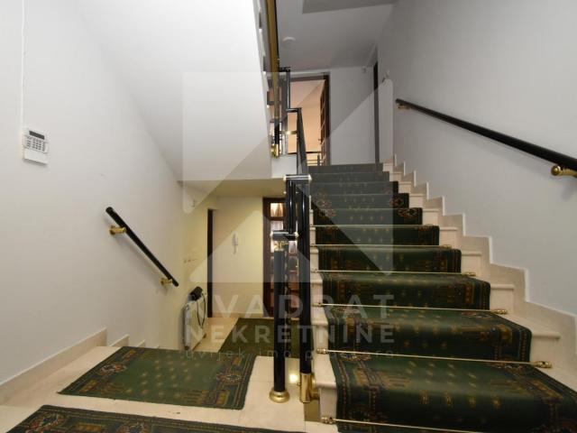 Izdavanje, Kuća, Podgorica, Gorica C, 300m2