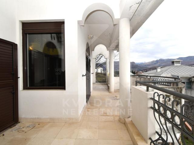 Izdavanje, Kuća, Podgorica, Gorica C, 300m2