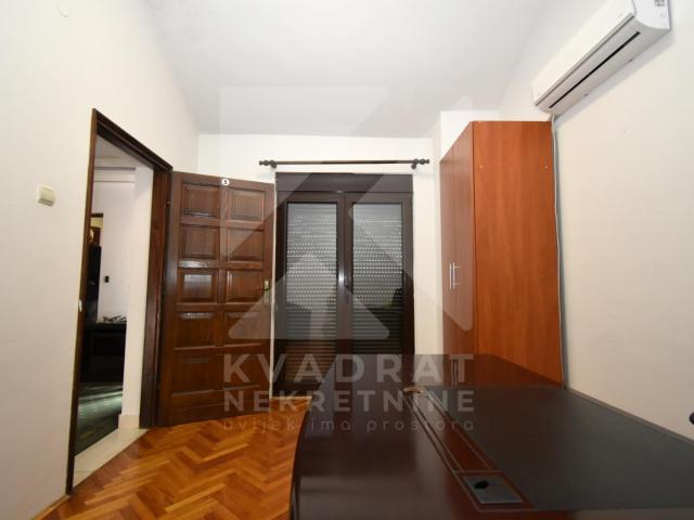 Izdavanje, Kuća, Podgorica, Gorica C, 300m2