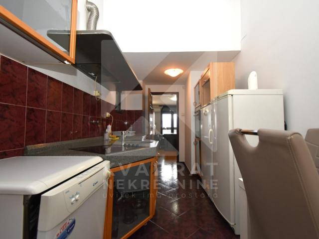 Izdavanje, Kuća, Podgorica, Gorica C, 300m2