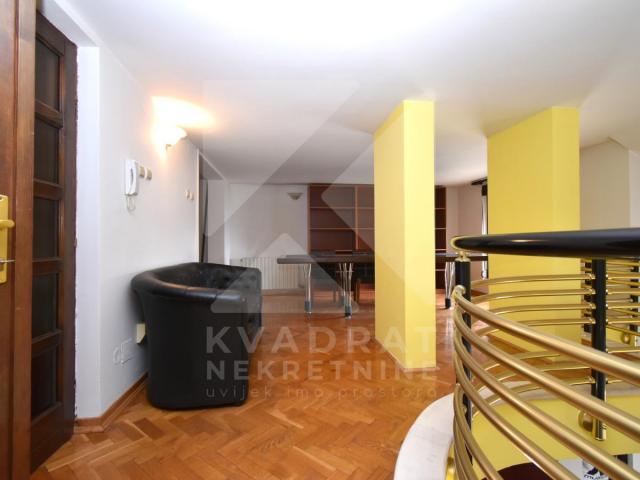 Izdavanje, Kuća, Podgorica, Gorica C, 300m2