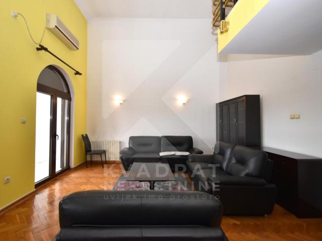Izdavanje, Kuća, Podgorica, Gorica C, 300m2