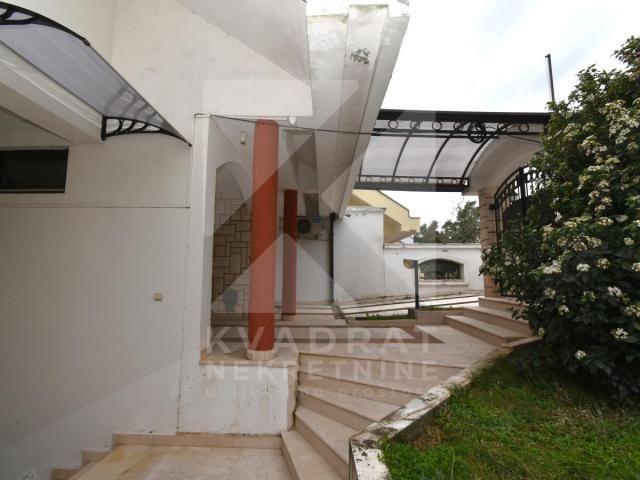 Izdavanje, Kuća, Podgorica, Gorica C, 300m2