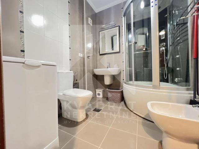 Izdavanje, Dvosoban stan, Podgorica, Centar, 65m2