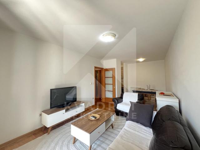 Izdavanje, Dvosoban stan, Podgorica, Preko Morače, 75m2