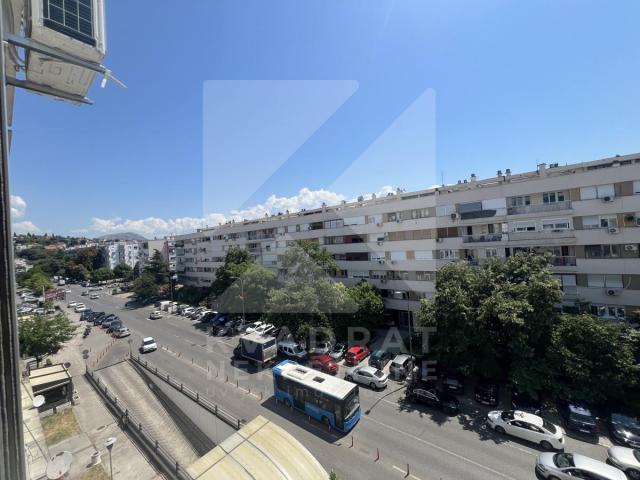 Izdavanje, Dvosoban stan, Podgorica, Preko Morače, 75m2