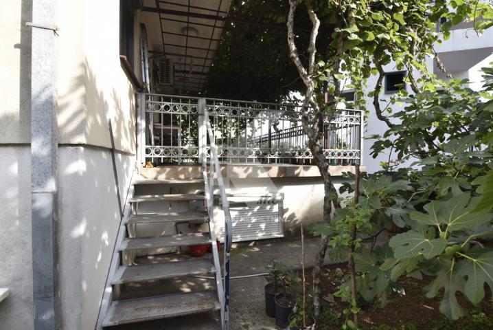 Izdavanje, Kuća, Podgorica, Masline, 340m2