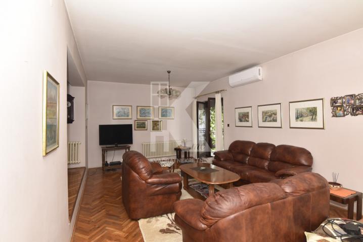 Izdavanje, Kuća, Podgorica, Masline, 340m2