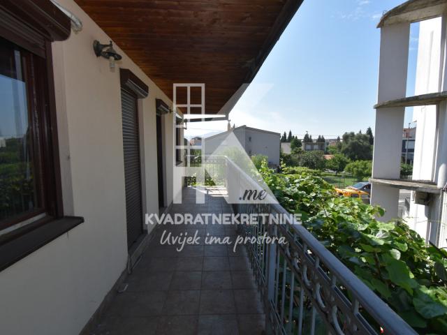 Izdavanje, Kuća, Podgorica, Masline, 340m2
