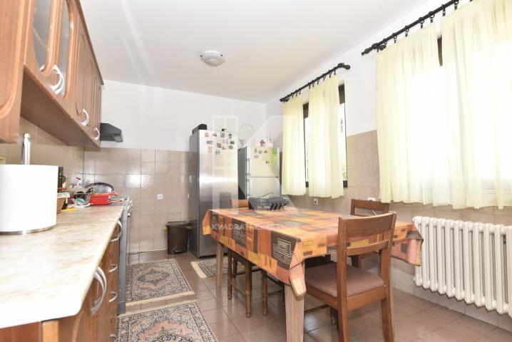 Izdavanje, Kuća, Podgorica, Masline, 340m2