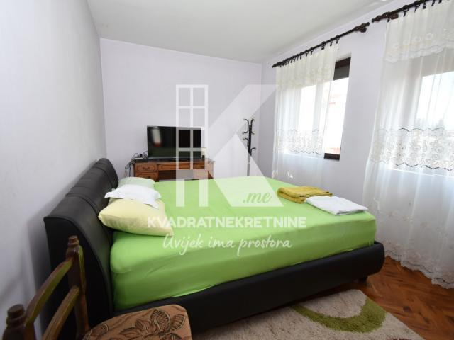 Izdavanje, Kuća, Podgorica, Masline, 340m2