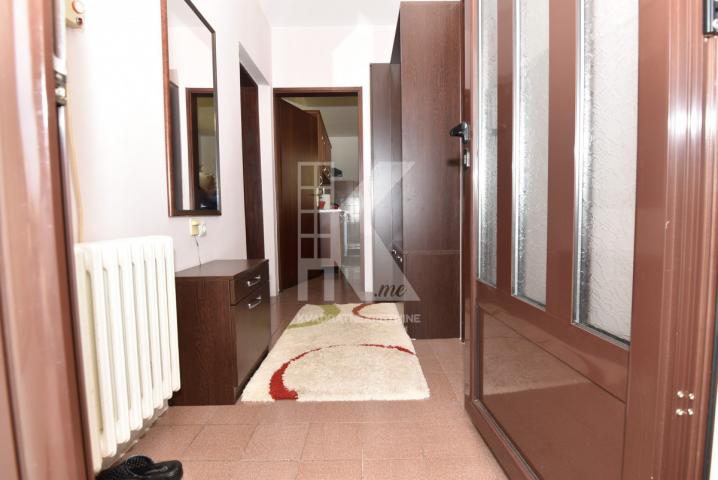 Izdavanje, Kuća, Podgorica, Masline, 340m2