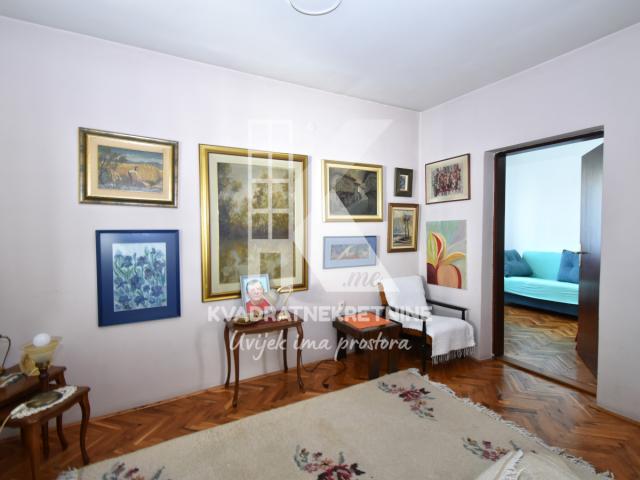 Izdavanje, Kuća, Podgorica, Masline, 340m2