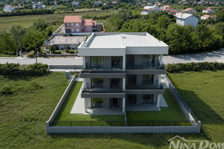 PRIVLAKA DALMACIJA-  NOVOGRADNJA- 300 METARA OD MORA