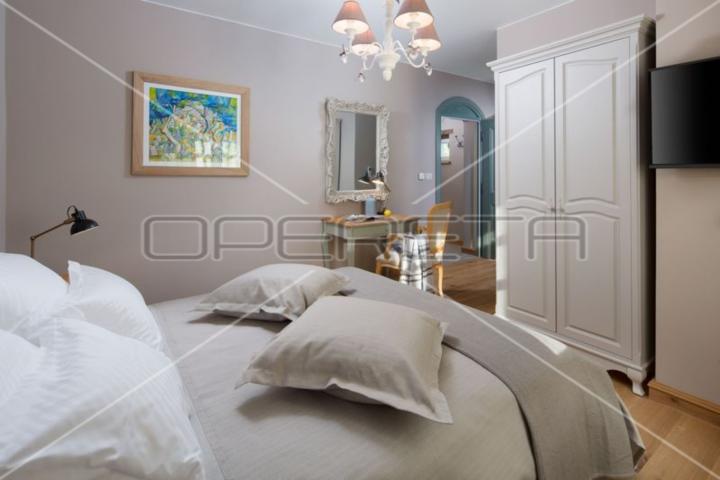 Prodaja, Kuća, Rovinj, Rovinj, Samostojeća, 372m2