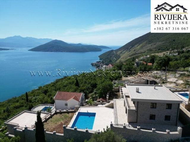 LUKSUZNA VILA SA PANORAMSKIM POGLEDOM NA MORE I BAZENOM Zvinje