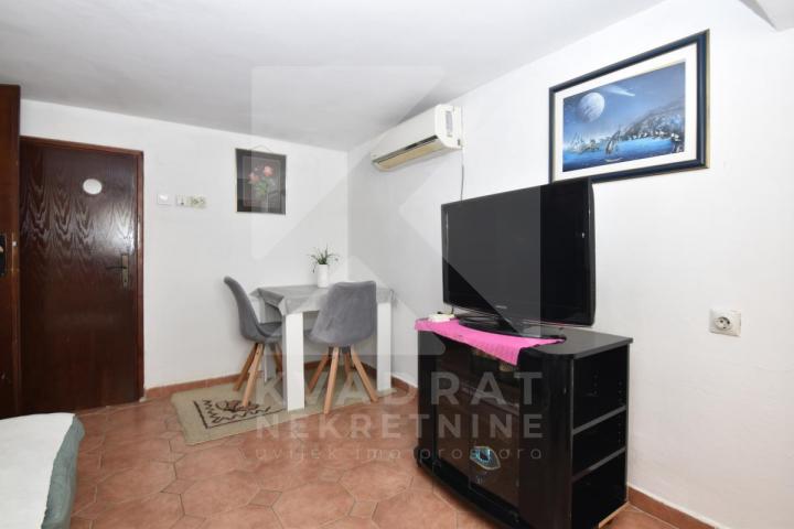 Izdavanje, Jednosoban stan, Podgorica, Preko Morače, 30m2