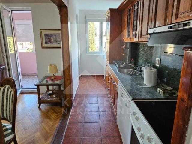 Izdavanje, Jednosoban stan, Podgorica, Preko Morače, 41m2
