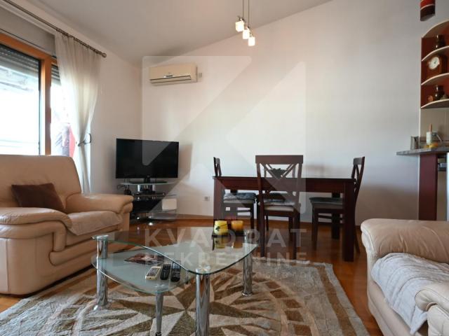 Izdavanje, Jednosoban stan, Podgorica, Preko Morače, 50m2