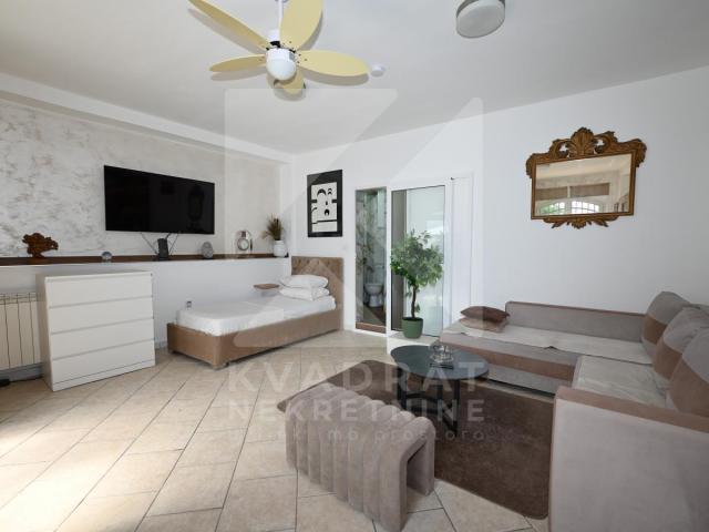 Izdavanje, Garsonjera, Podgorica, Stara Varoš, 35m2