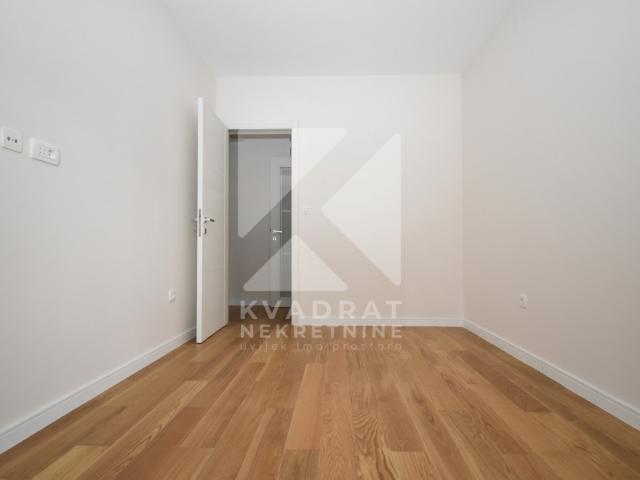 Izdavanje, Dvosoban stan, Podgorica, Central Point, 68m2
