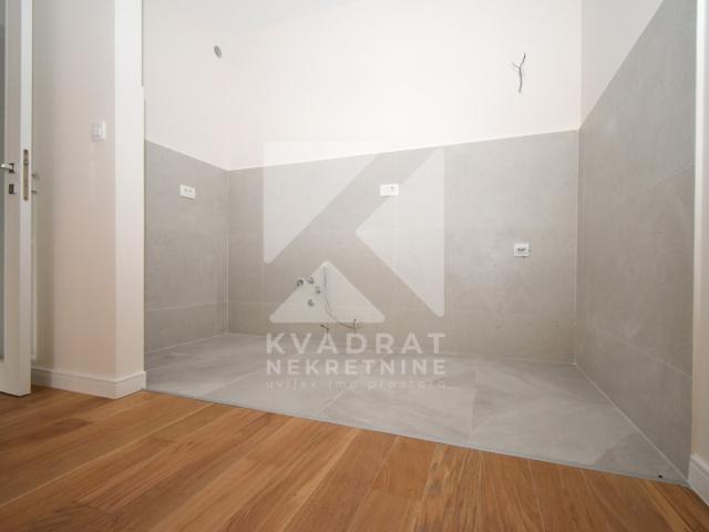 Izdavanje, Dvosoban stan, Podgorica, Central Point, 68m2