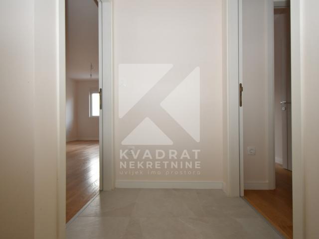 Izdavanje, Dvosoban stan, Podgorica, Central Point, 68m2
