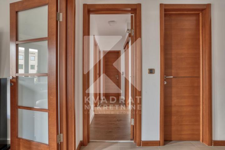 Izdavanje, Dvosoban stan, Podgorica, Centar, 90m2