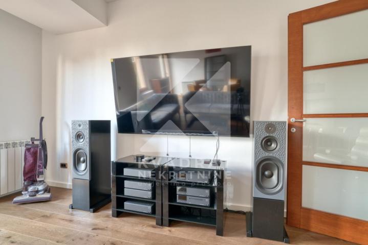 Izdavanje, Dvosoban stan, Podgorica, Centar, 90m2