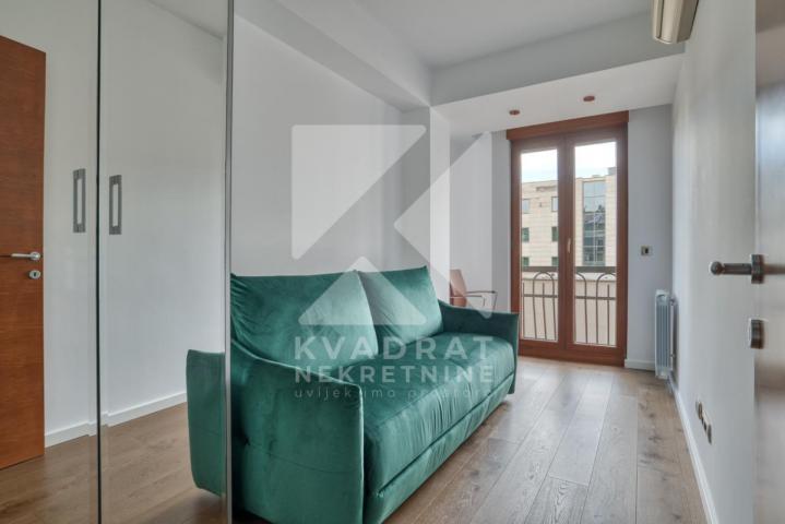 Izdavanje, Dvosoban stan, Podgorica, Centar, 90m2