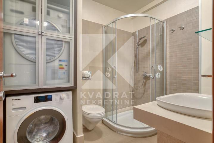 Izdavanje, Dvosoban stan, Podgorica, Centar, 90m2