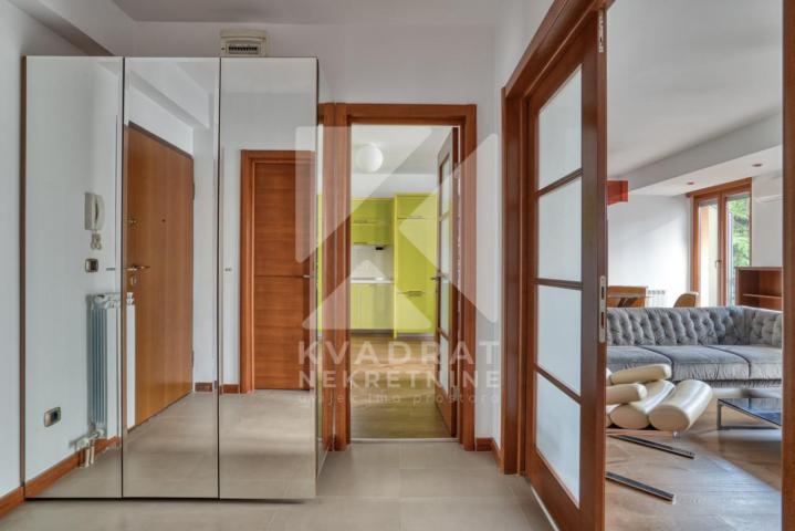Izdavanje, Dvosoban stan, Podgorica, Centar, 90m2