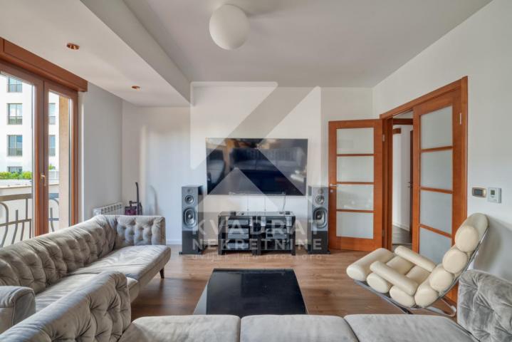 Izdavanje, Dvosoban stan, Podgorica, Centar, 90m2