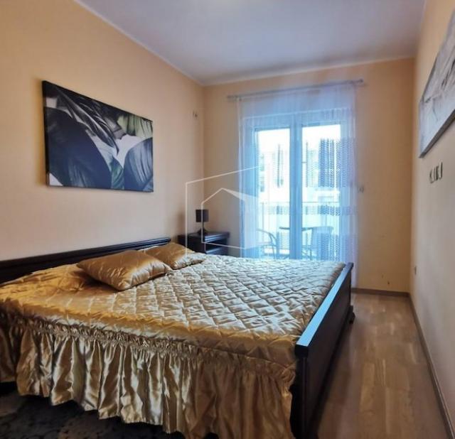 Jednosoban namješten stan, 42m2, City kvart, Podgorica