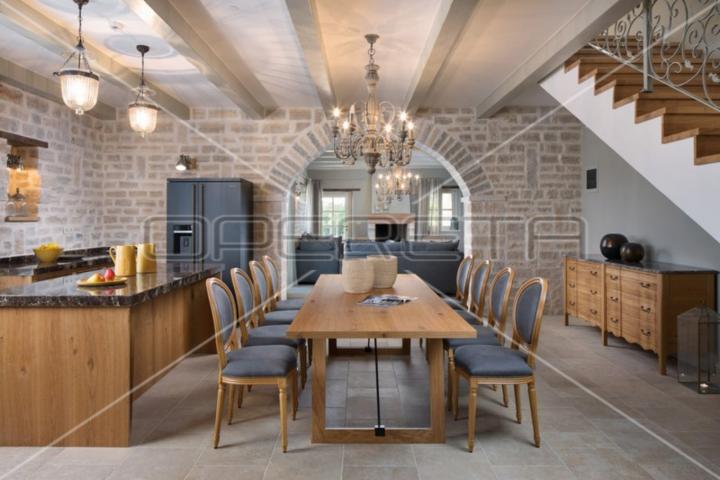 Prodaja, Kuća, Rovinj, Kanfanar, Samostojeća, 359m2