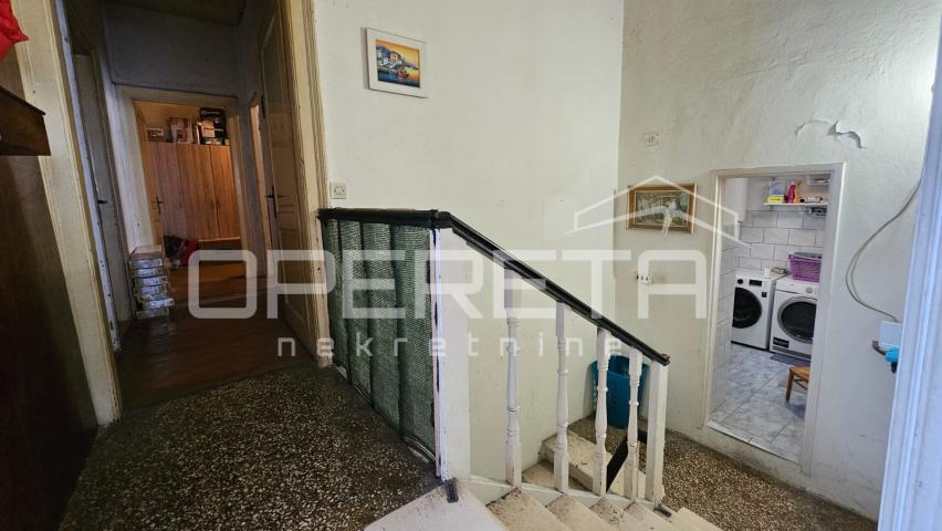 ZADAR, CENTAR - Kuća s konobom, 20m od mora